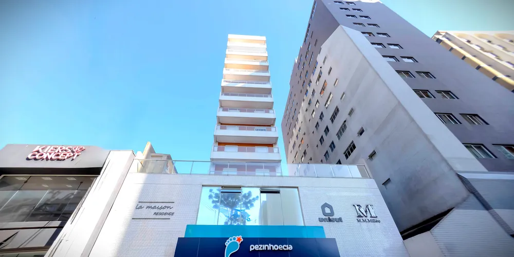 Apartamento fica na rua Coronel Dulcídio, no Centro do Município