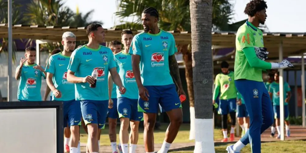 Foto do primeiro treino realizado por Carlo Ancelotti