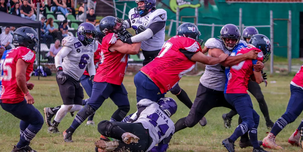 Ponta Grossa Phantoms e Paraná Clube Guardian Saints