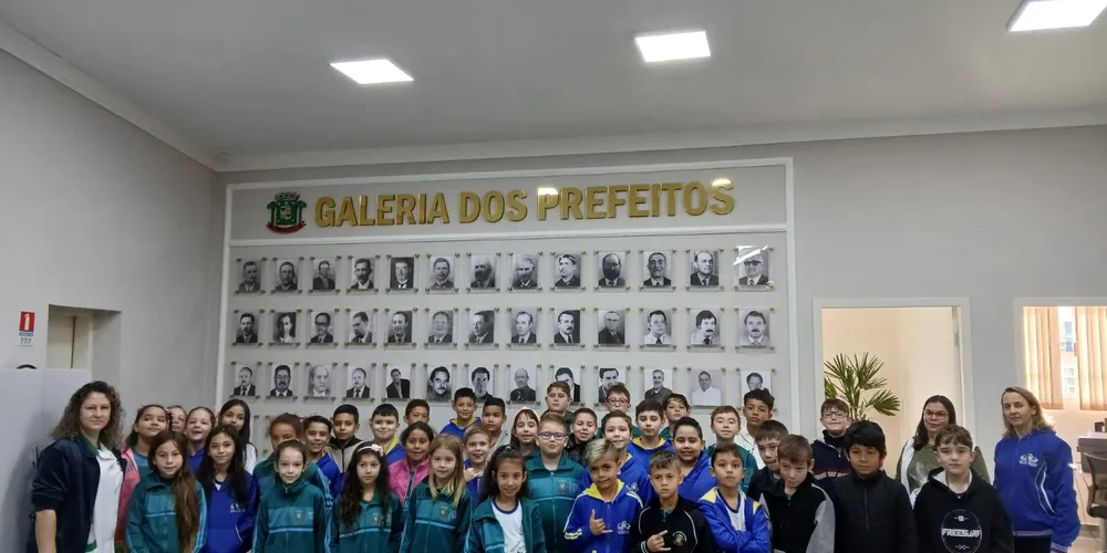 Paço Municipal trouxe engajamento e conhecimento dos educandos