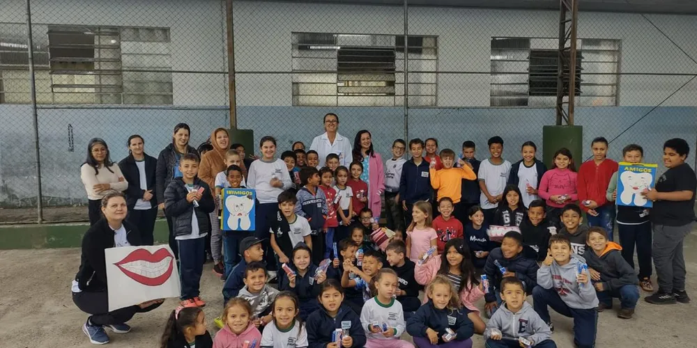 Confira a entrevista dos educandos com a especialista