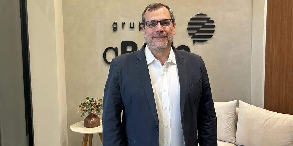 Salvador Marino, detalha que a unidade de Ponta Grossa é quarta maior fábrica do mundo em volume de produção