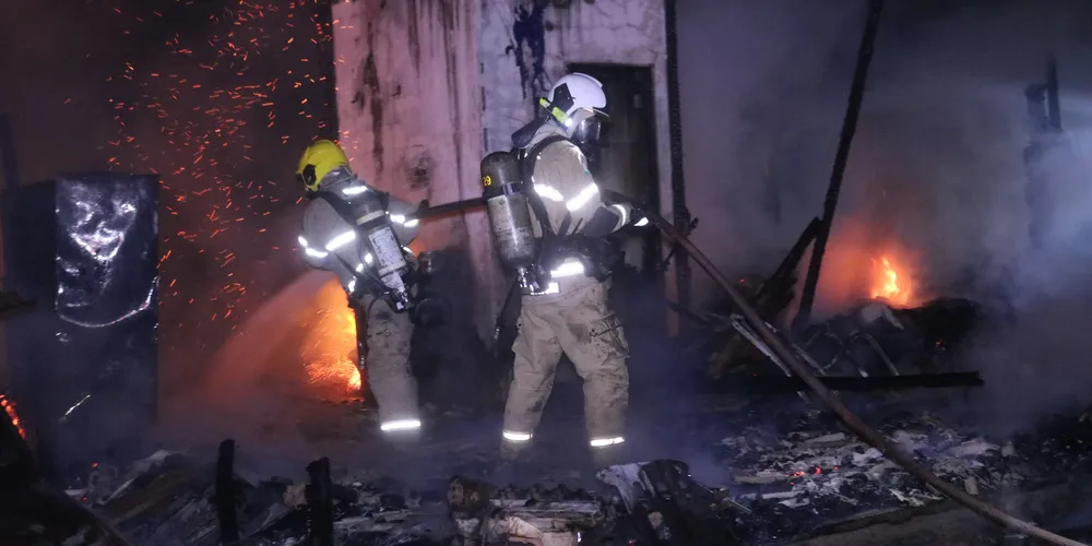 Casa incendiada fica na região do Contorno