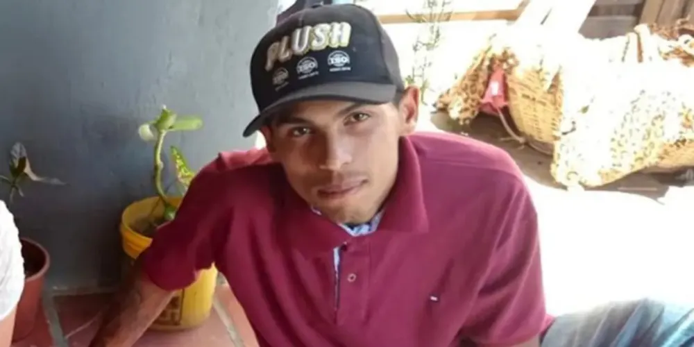 Leonardo trabalhava como operador de empilhadeira. Ele era casado e tinha uma filha.