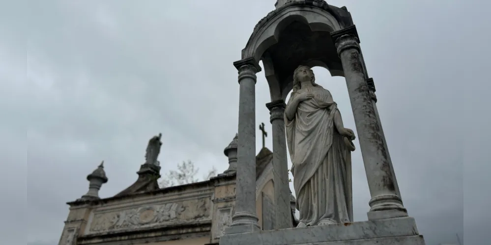 A arquitetura do Cemitério conta a história de Ponta Grossa