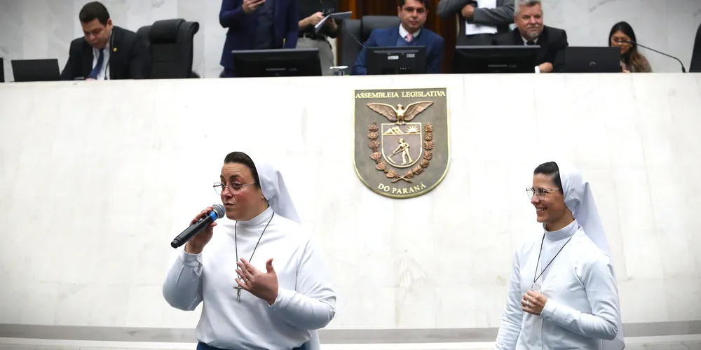 Marizele e Marisa receberam a homenagem do Poder Legislativo do Paraná