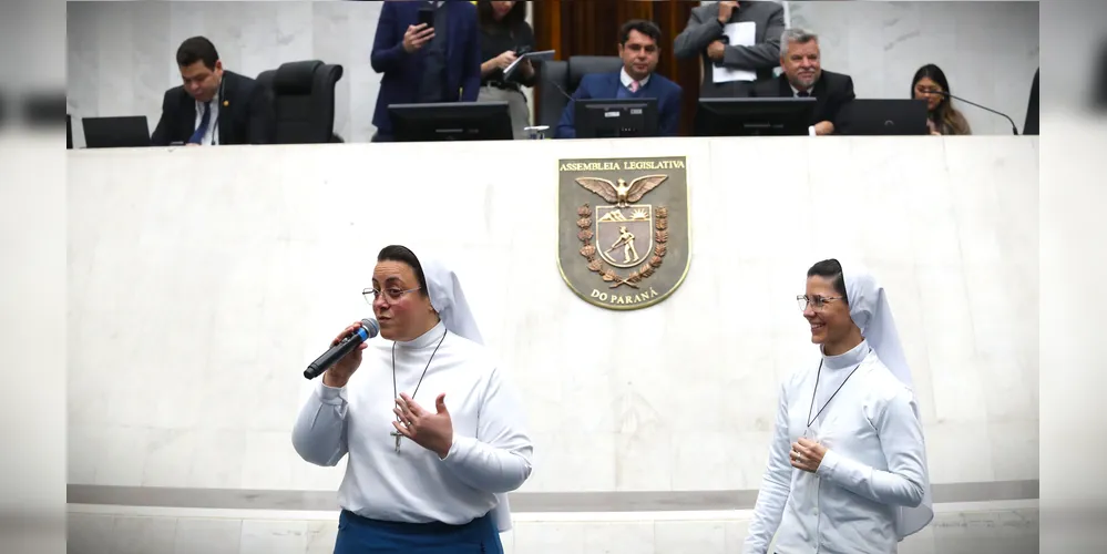 Marizele e Marisa receberam a homenagem do Poder Legislativo do Paraná