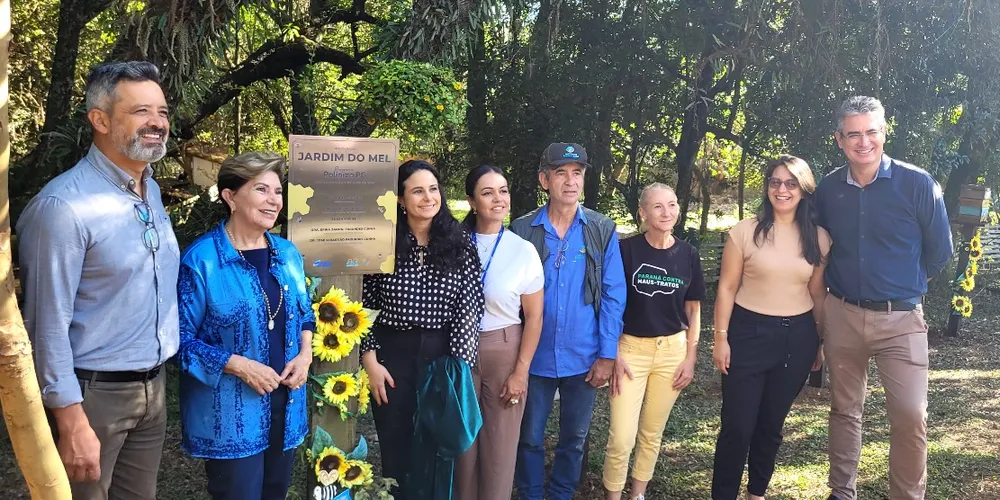 Inauguração contou com presença de Elizabeth Schmidt, Moisés Faria e Julio Küller