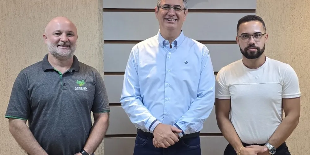 Küller visitou lideranças do SindServ, no prédio do sindicato