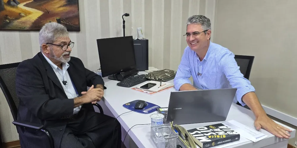 Julio Küller recebe representante da Igreja de Jesus Cristo dos Santos dos Últimos Dias, que é a responsável pelo sistema FamilySearch