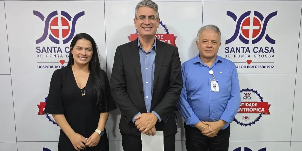 Julio Küller (MDB) visita à Santa Casa e reforça compromisso do Legislativo