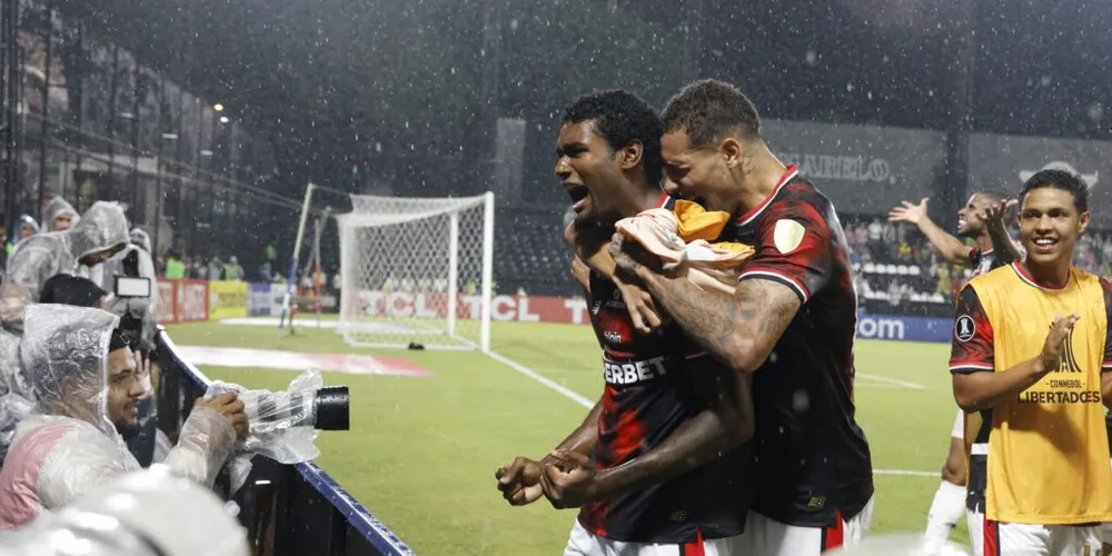 Lucas Ferreira entrou no segundo tempo para mudar a história do jogo