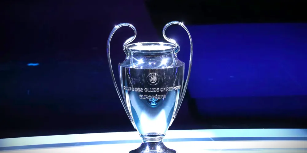 Taça da Liga dos Campeões que será conquista pela equipe da França ou o time da Itália