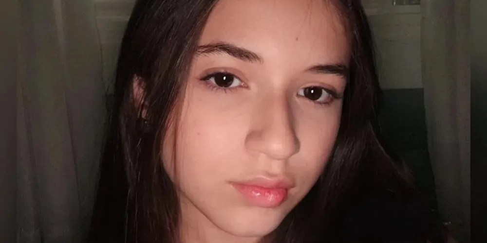 Durante a aula, um aluno do 9º ano, por razões ainda desconhecidas, feriu Melissa Campos