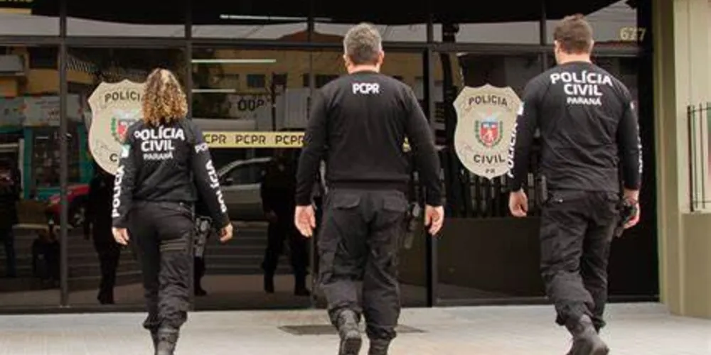 Os três ex-servidores foram exonerados de seus cargos