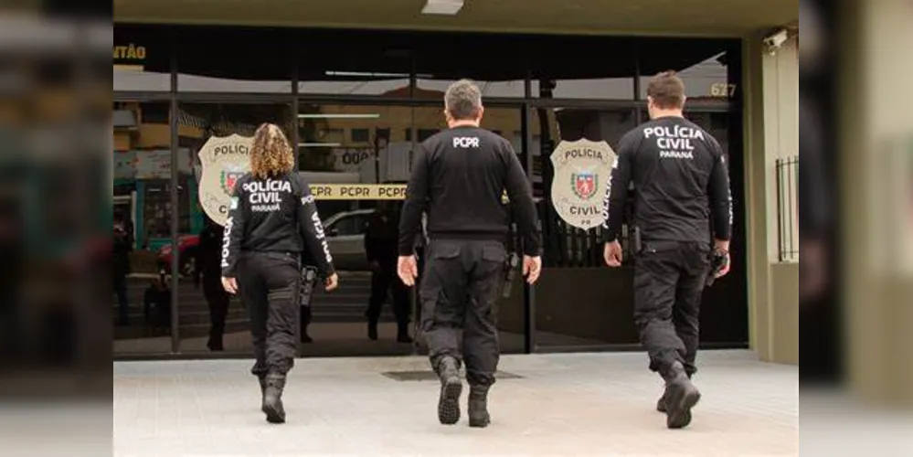 Os três ex-servidores foram exonerados de seus cargos