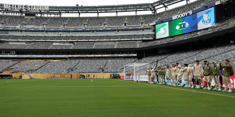 Delegação do Palmeiras em visita ao MetLife Stadium