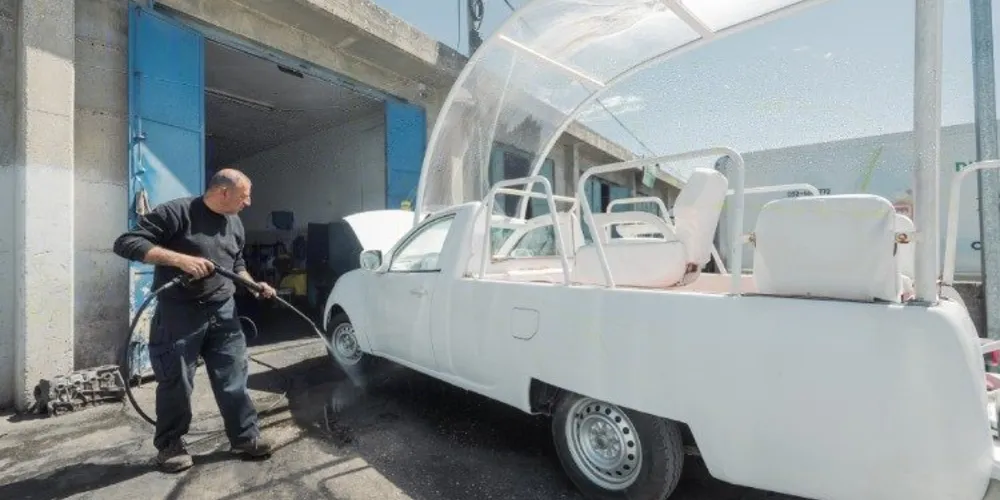 O papamóvel será transformado em uma unidade móvel de saúde para as crianças de Gaza