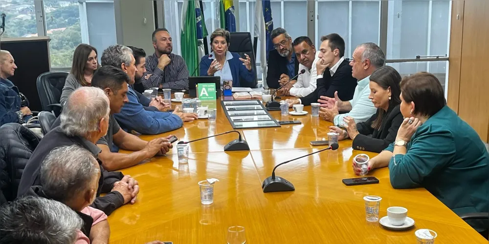 Encontro entre a prefeita Elizabeth Schmidt e os vereadores debateu o novo Plano Diretor de Ponta Grossa