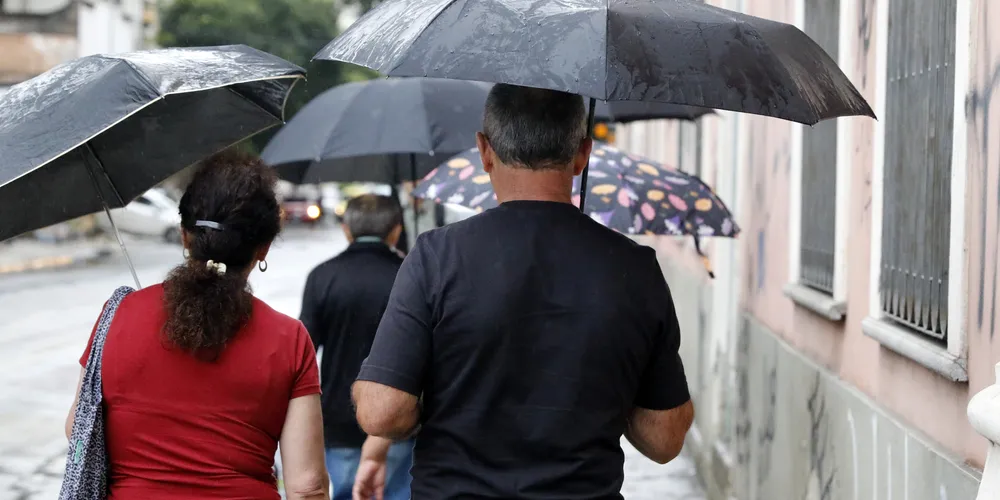 Acumulado previsto para domingo (27) é de 2,2 milímetros