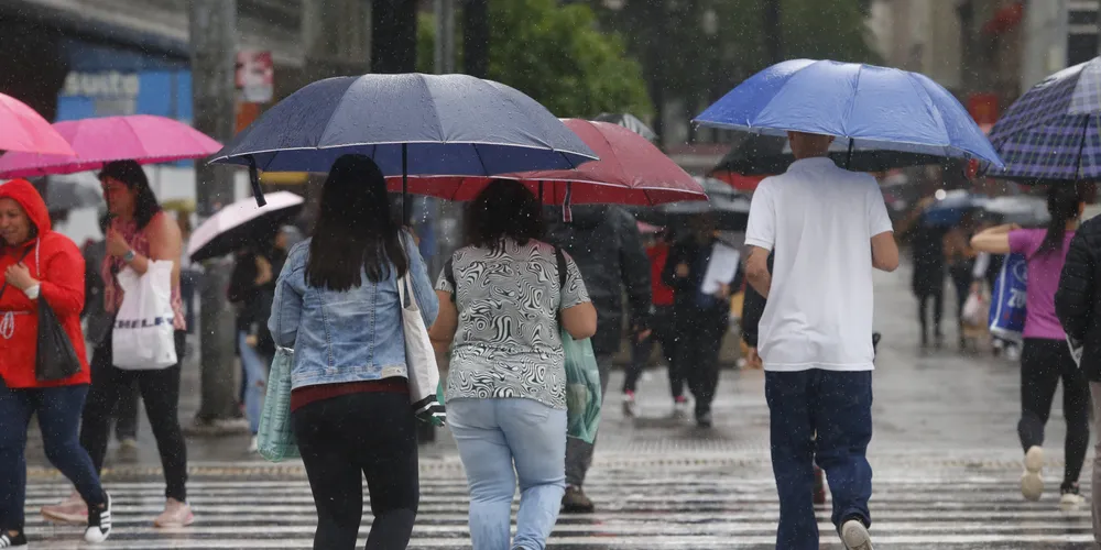 Chuva pode ocorrer a qualquer hora do dia