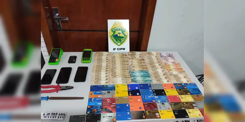 Material apreendido pelos policiais militares
