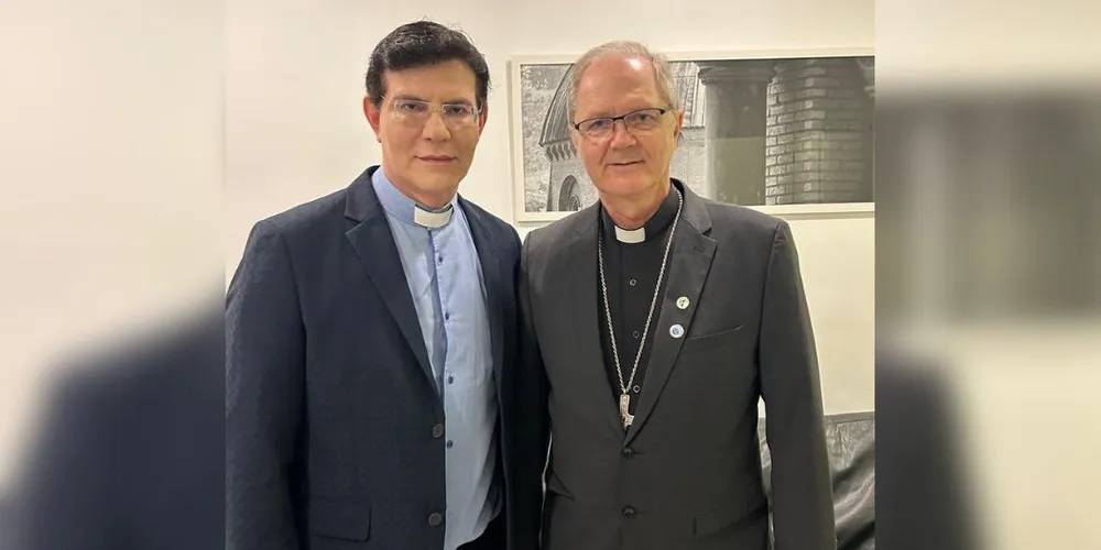 Padre Reginaldo e Bispo Dom Brupo