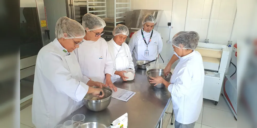 Iniciativa já formou mais de 100 profissionais na arte da panificação