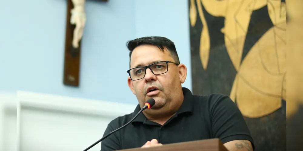 Vereador não esteve presente no Legislativo, nesta segunda-feira (12)