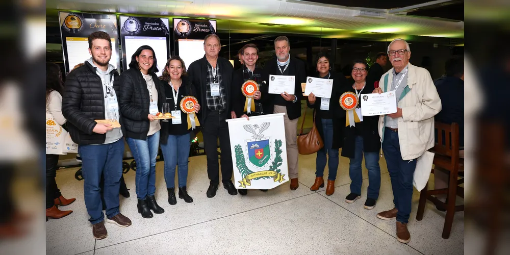 Prêmios foram entregues na última semana aos representantes da Cooperativa