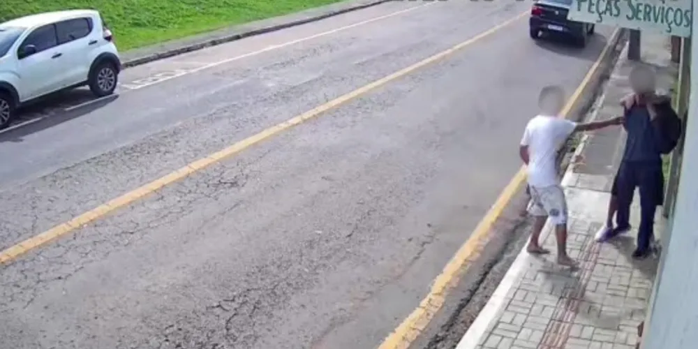 Roubo aconteceu por volta das 13h30