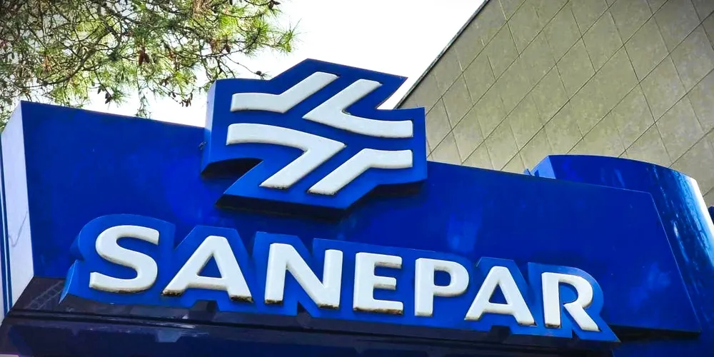 Funcionário, de 35 anos, foi preso pelas autoridades competentes