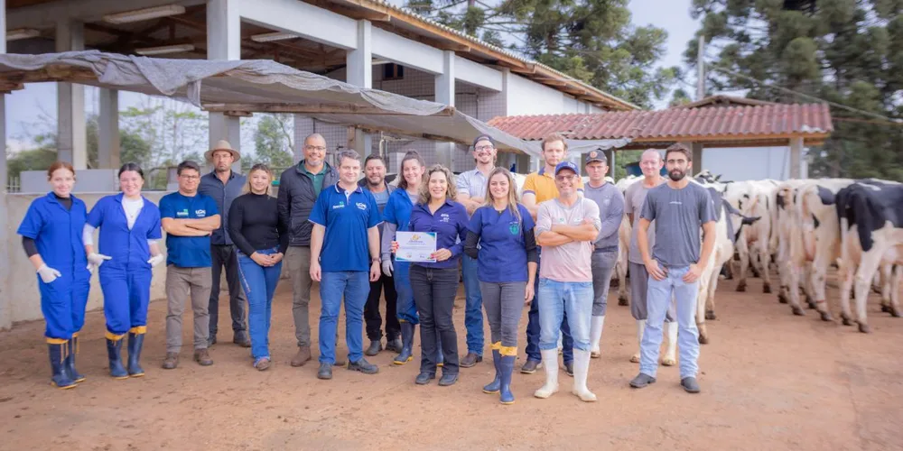 Fazenda Escola da UEPG conquista selo ouro em boas práticas na produção do leite
