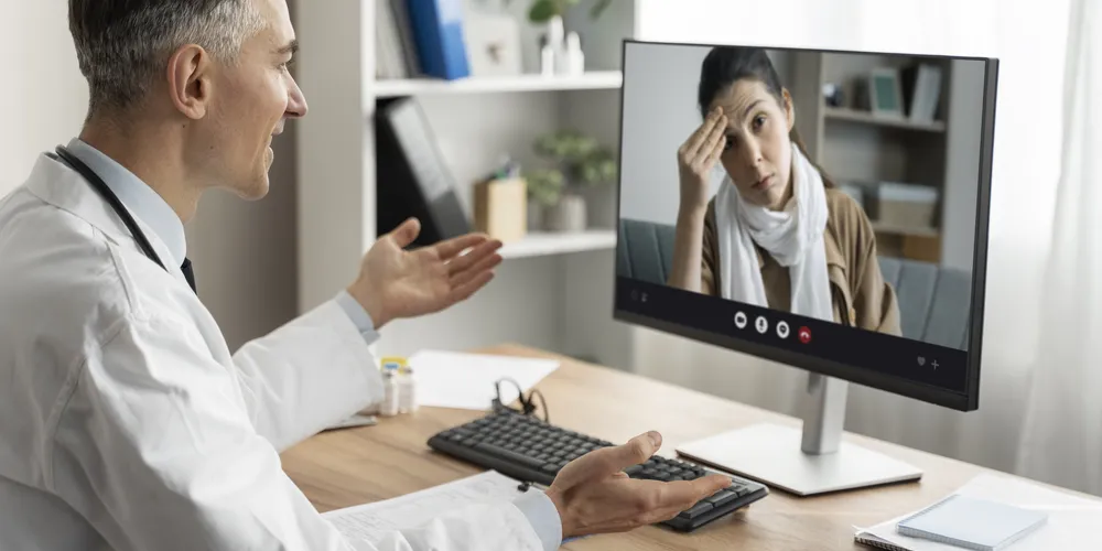 O serviço oferece pronto atendimento com clínicos gerais e consultas com psicólogos, psiquiatras, nutricionistas, endocrinologistas, entre outros, tudo pelo aplicativo da Infinity Doctors