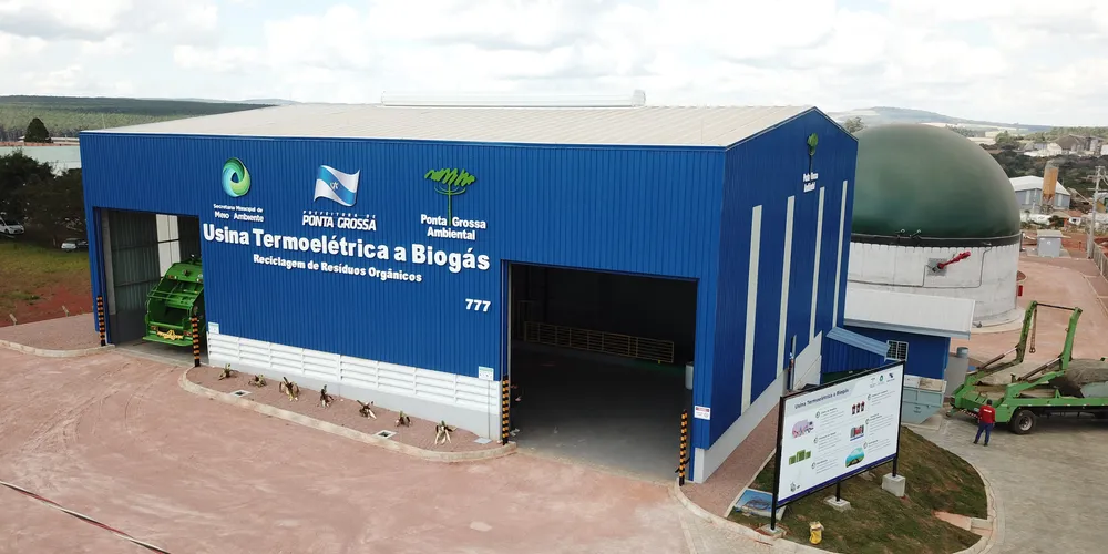 Usina com biodigestores transforma materiais orgânicos em energia elétrica para o município