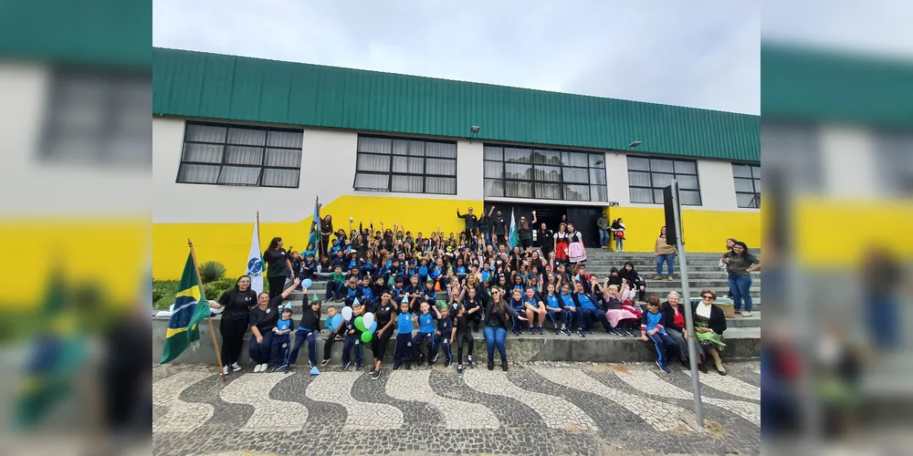Após variados estudos em sala, a turma participou do desfile em homenagem à data