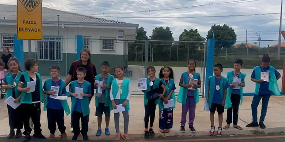 Com a execução da proposta, os alunos exerceram seu papel como agentes de transformação e ajudaram no combate à doença