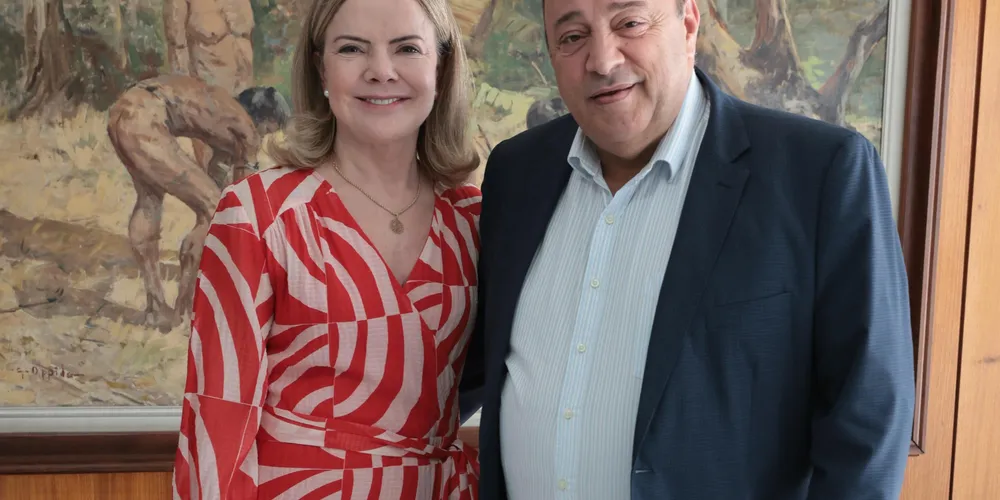 Gleisi Hoffmann e Hussein Bakri estiveram reunidos nesta quinta-feira (24)