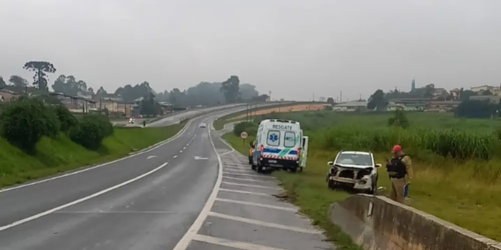 Veículo seguia no sentido Castro - Carambeí