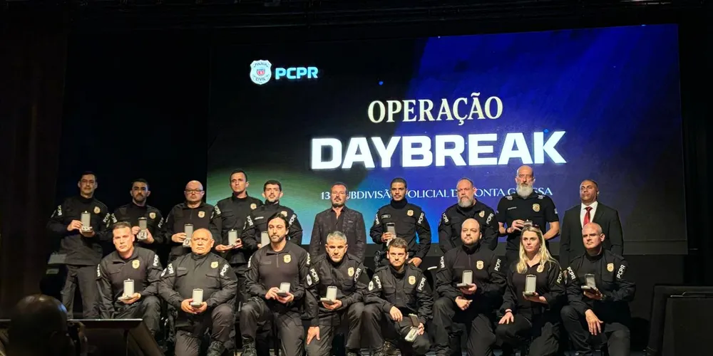 Medalha de Mérito pela operação Daybreak, realizada no ano passado, foi entregue durante evento no Museu Oscar Niemeyer, em Curitiba