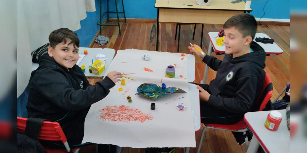 As atividades incluíram pinturas, realização de danças e cartazes
