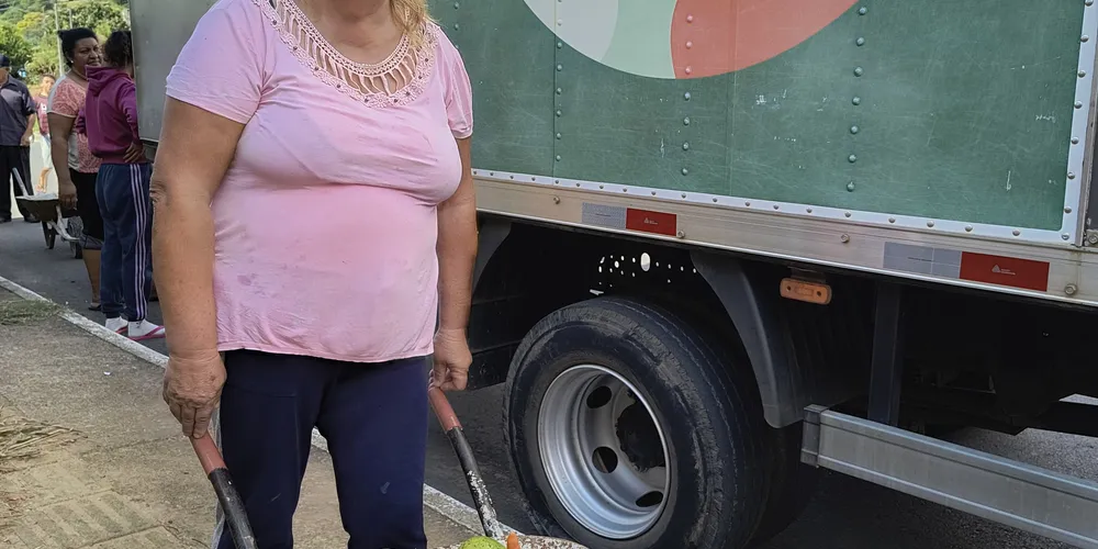População pode trocar recicláveis por frutas e verduras no Feira Verde