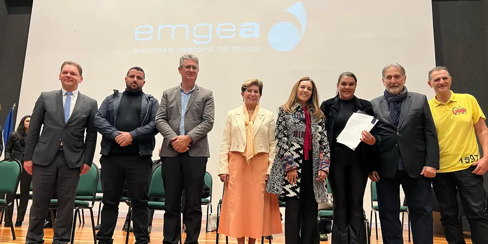 Com assinatura, moradores do Conjunto Santa Bárbara terão segurança jurídica em suas casas