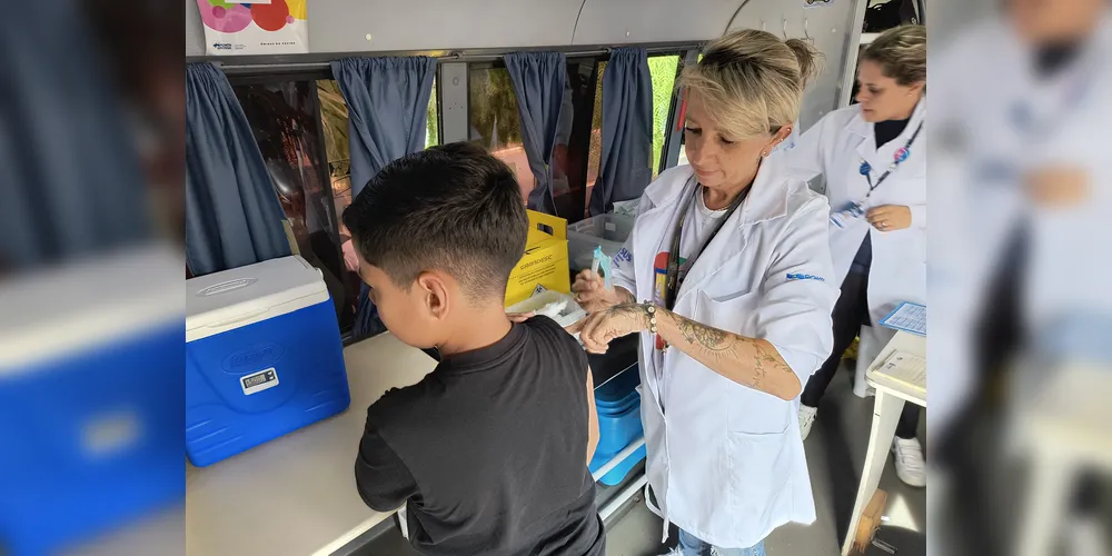 Crianças fazem parte do grupo que precisa ser imunizado pelo risco de complicações