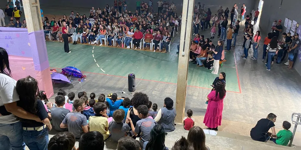 O evento teve participação de todas as turmas da escola e contou com grande adesão dos familiares