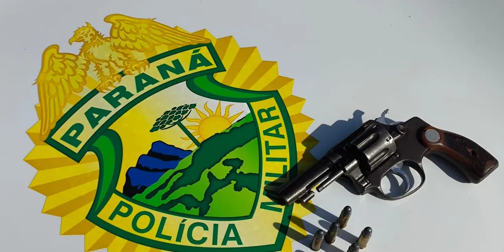 O condutor não possuía documentação legal da arma