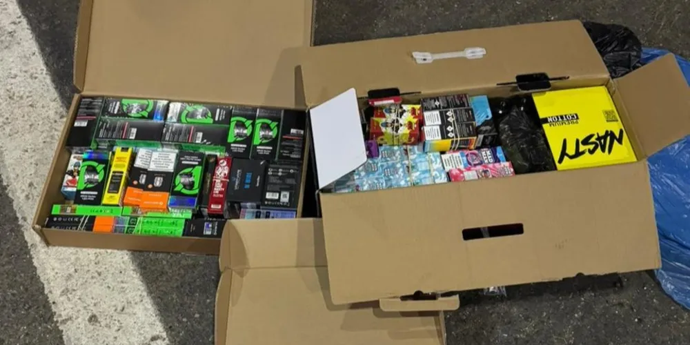 Foram fiscalizados 14 ônibus de linha regular vindos da fronteira de Foz do Iguaçu