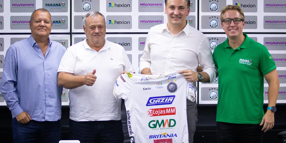 Foto do anúncio da parceria entre Governo de Estado e Operário Ferroviário