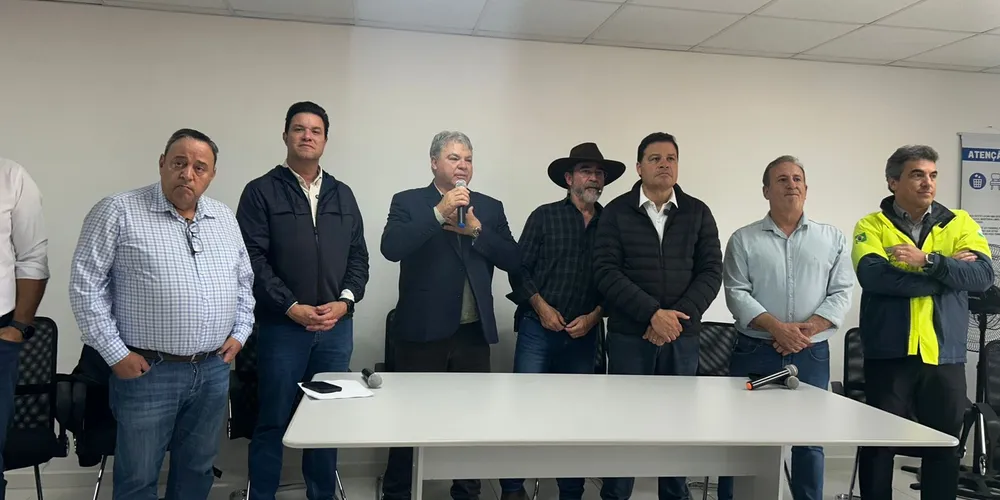 Hussein Bakri, Guto Silva, Altamir Sanson, José Ailton Vasco, Sandro Alex e Moacyr Fadel estiveram presentes