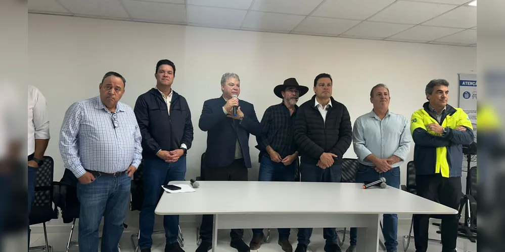 Hussein Bakri, Guto Silva, Altamir Sanson, José Ailton Vasco, Sandro Alex e Moacyr Fadel estiveram presentes